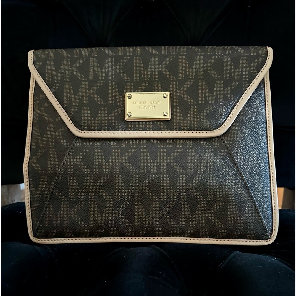 Micheal Kors small laptop or tablet or a clutch bag. Brand new.